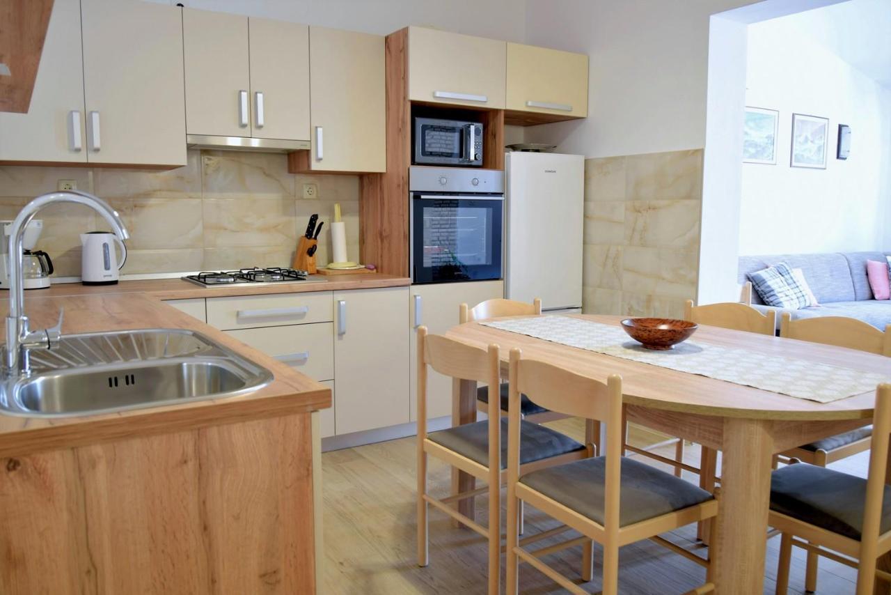 Zoro Apartments Palit Экстерьер фото