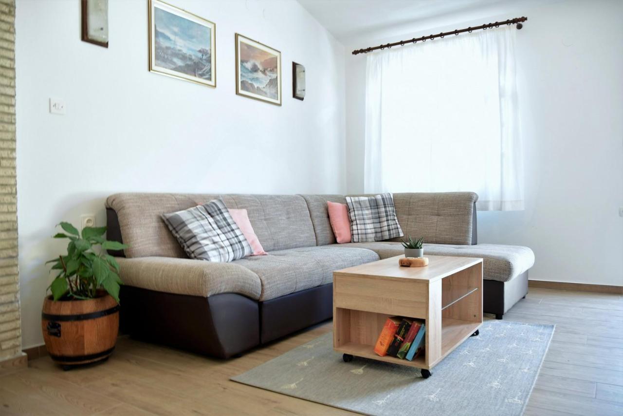 Zoro Apartments Palit Экстерьер фото